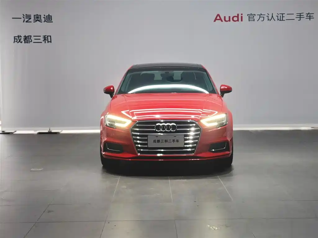 Audi A3 2019 Limousine 35 TFSI Style China VI фото 2