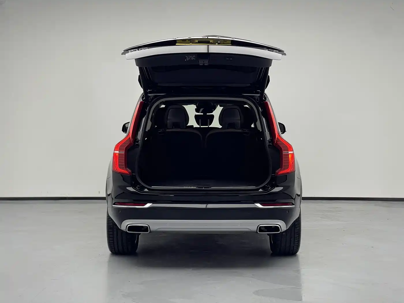 Фото 17 - Volvo XC90
