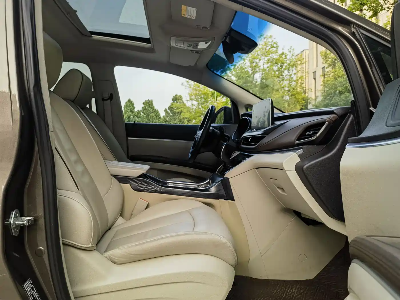 Buick GL8 2021 Land Business Class 652T Luxury фото 11