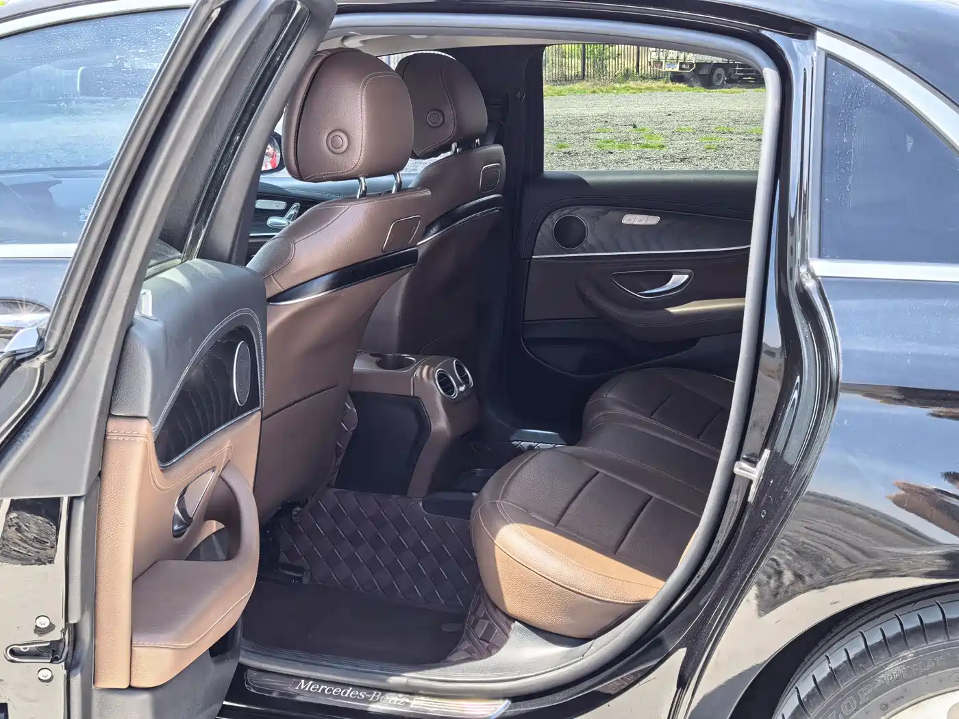 Mercedes-Benz E-Class 2019 E 200 L Sport 4MATIC фото 5