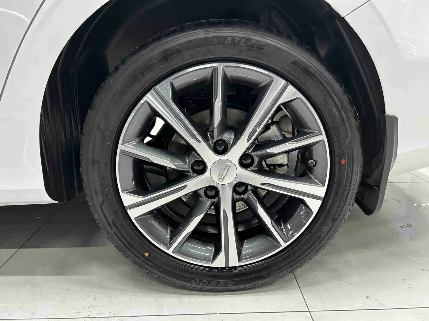 GEELY AUTOMOBILE EMGRAND