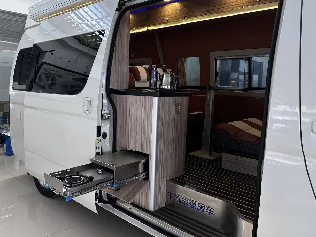 Foton Fengjing G9 2018 2017 Model 2.4L Gasoline Commercial Long Wheelbase 6-seater 4G69
