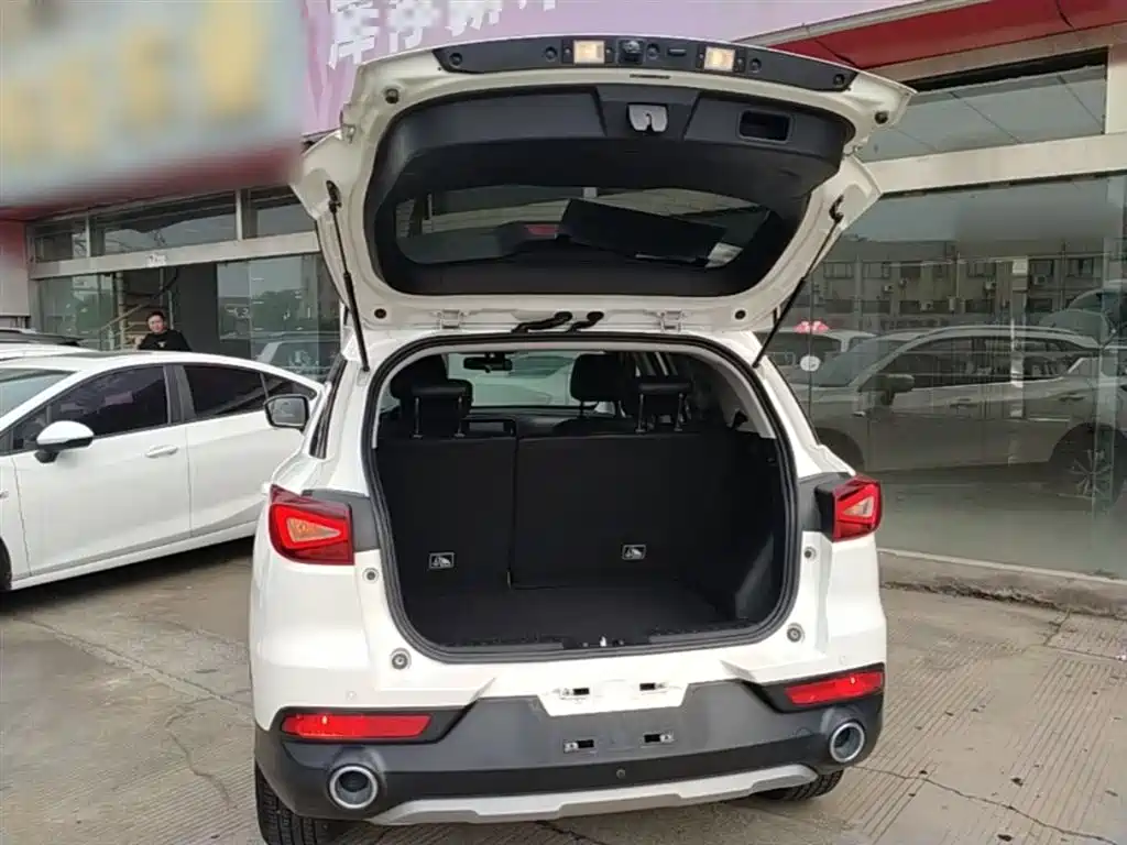 GAC Trumpchi Trumpchi GS3 2019 235T Automatic Elite Edition фото 19