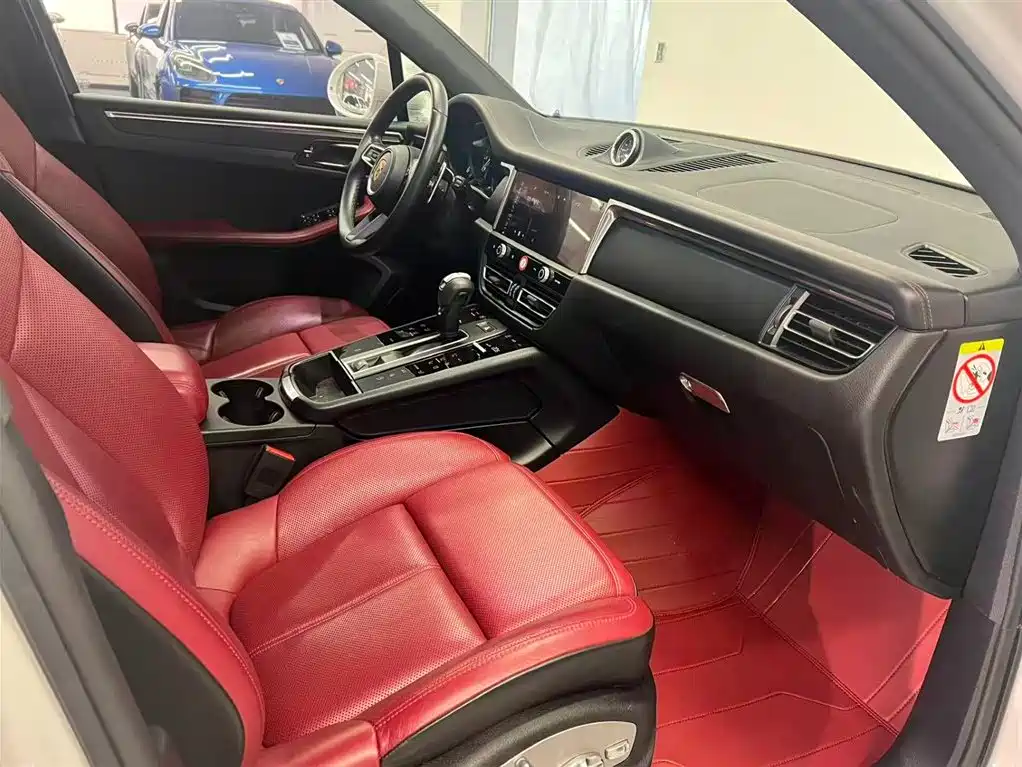 Porsche Macan 2023 Macan 2.0T фото 13