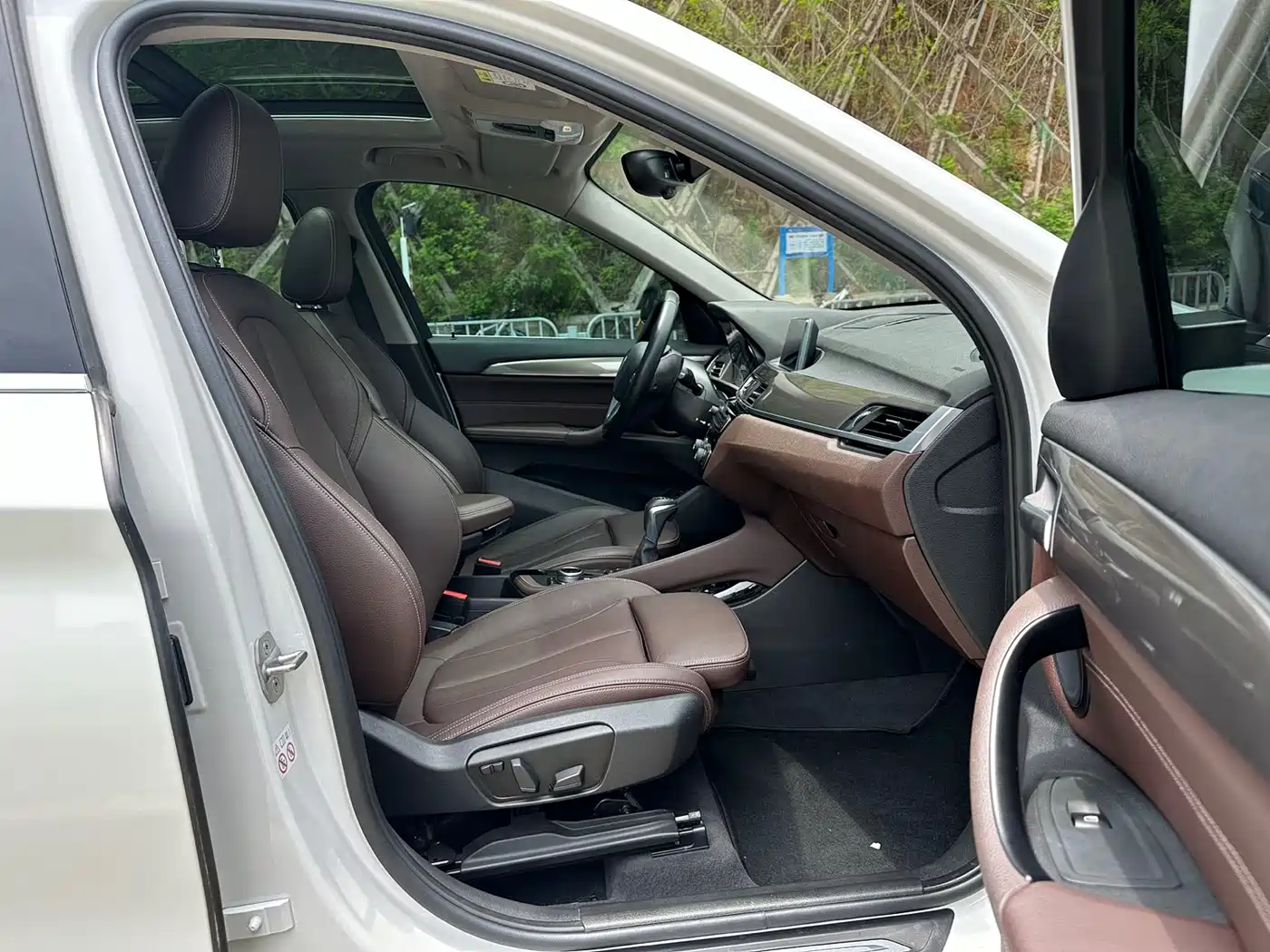 BMW X1 2018 xDrive20Li Premium Model фото 13