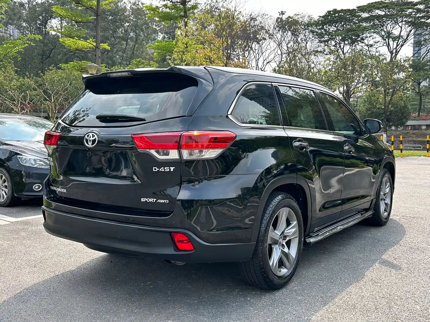 Toyota Highlander 2018 2.0T 4WD Luxury 7-seater China VI фото 30