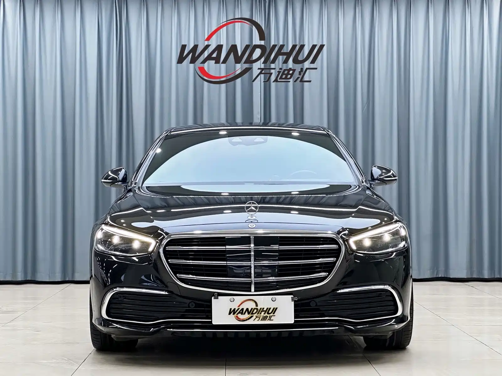صورة 2 - Mercedes-Benz S-Class
