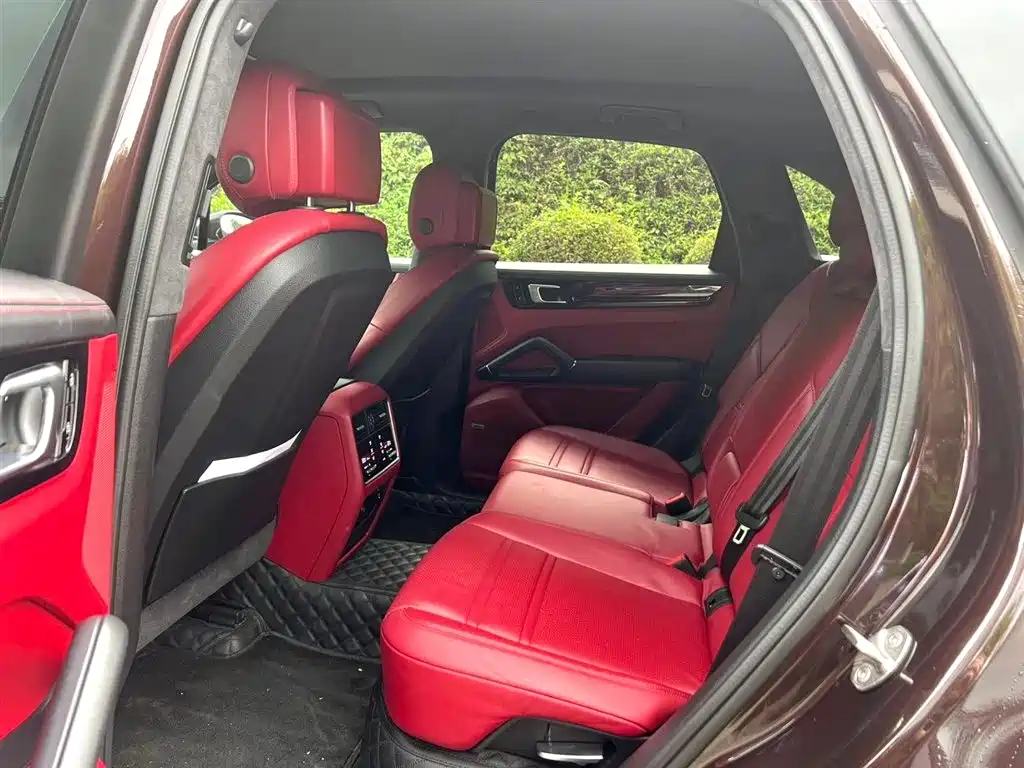 PORSCHE CAYENNE NEW ENERGY