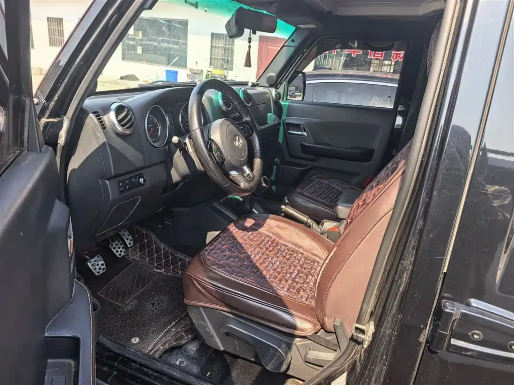 BAIC ORV Beijing Offroad BJ40 2016 Model 40L 2.0T Manual 4WD Premium фото 15
