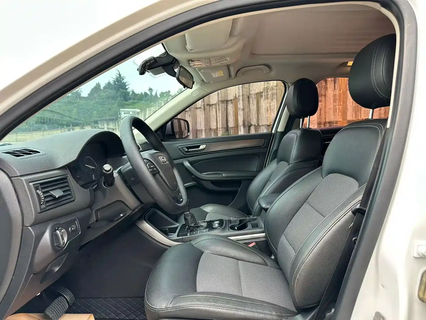 Qoros 5 2016 2016 Model 1.6T Automatic Elite