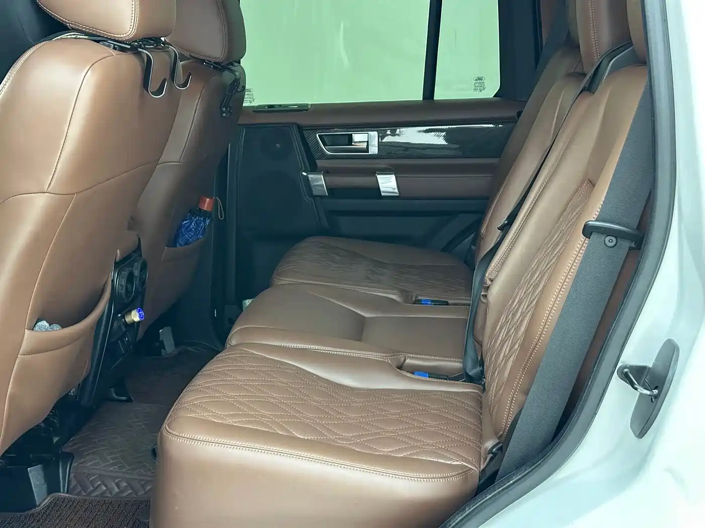 Land Rover Discovery 2015 3.0 SDV6 HSE Diesel фото 5