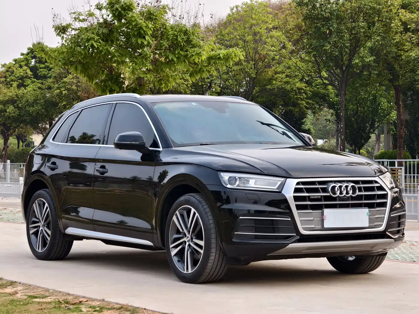 Audi Q5L 2020 40 TFSI Prestige Progressive фото 3
