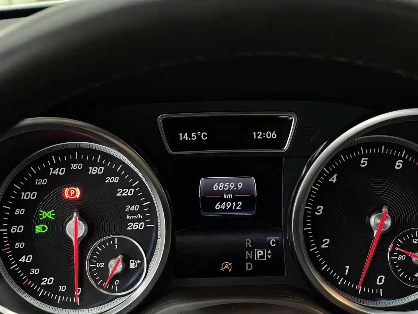 Mercedes-Benz GLE 2018 GLE 400 4MATIC Ultimate Edition фото 17