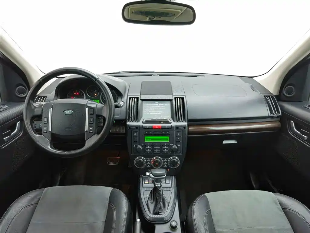 Land Rover Freelander 2 2012 2.0T Si4 SE Petrol фото 24