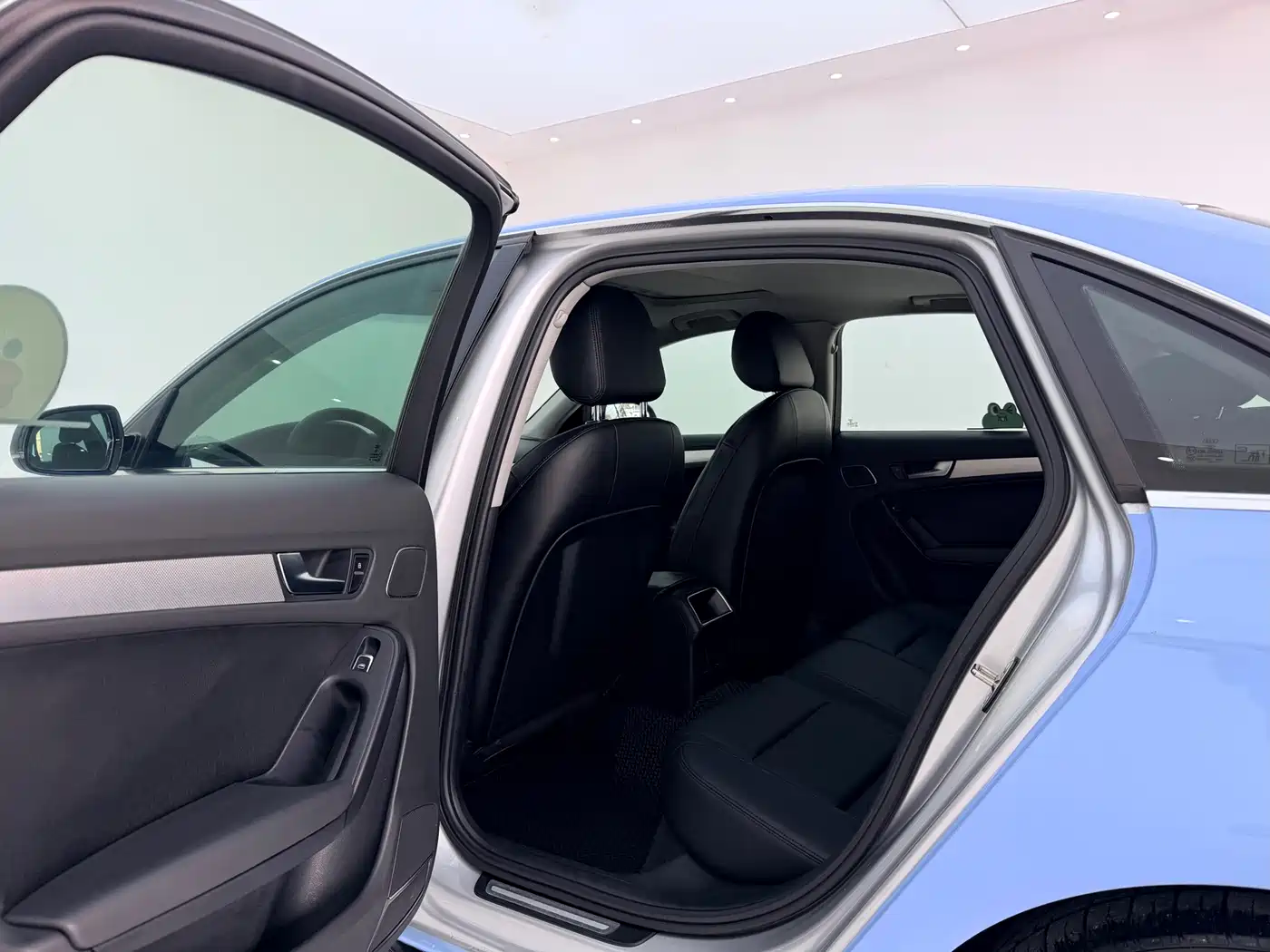 Audi A4L 2013 35 TFSI Automatic Standard фото 9