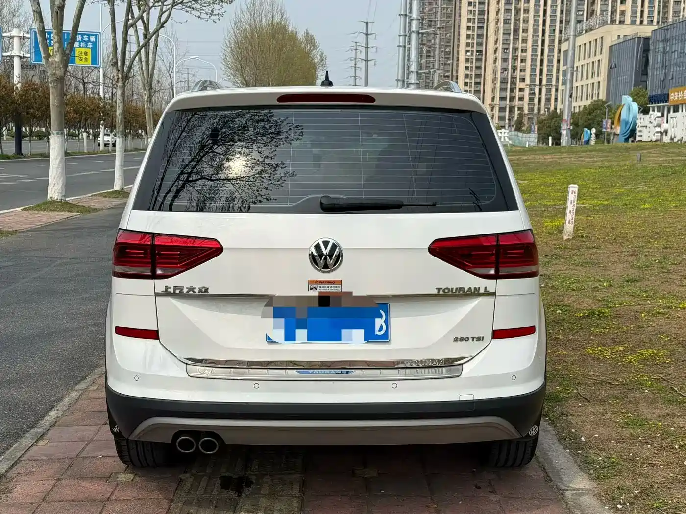Volkswagen Touran 2018 Touran L 280TSI DSG Cross Edition 6-seater China VI фото 4