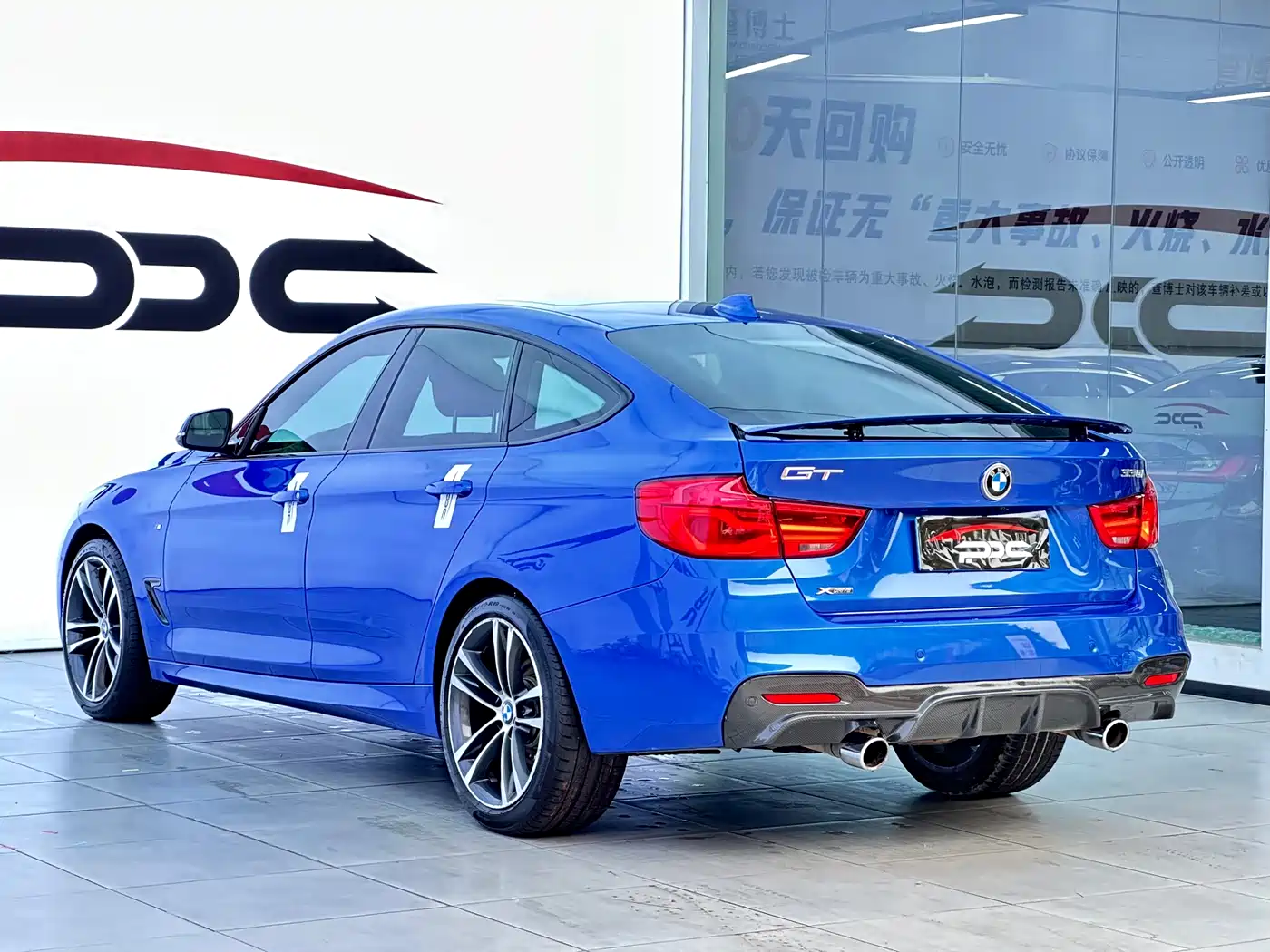 BMW 3 Series GT 2018 330i xDrive M Sport фото 21