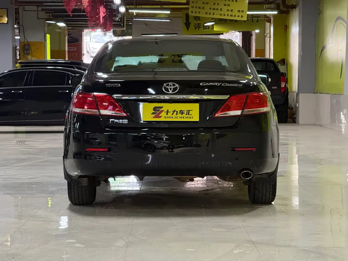 Toyota Camry 2013 200G Classic Luxury Edition фото 5