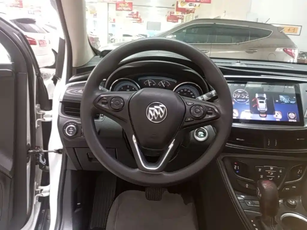 Фото 11 - Buick Envision Plus