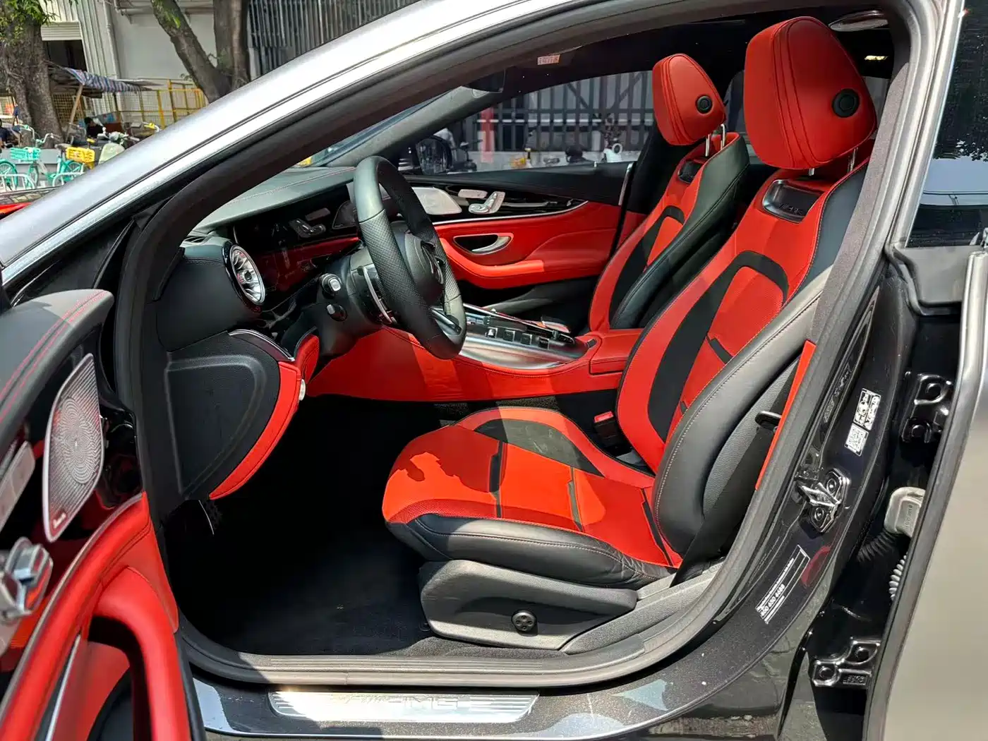 MERCEDES-BENZ AMG GT