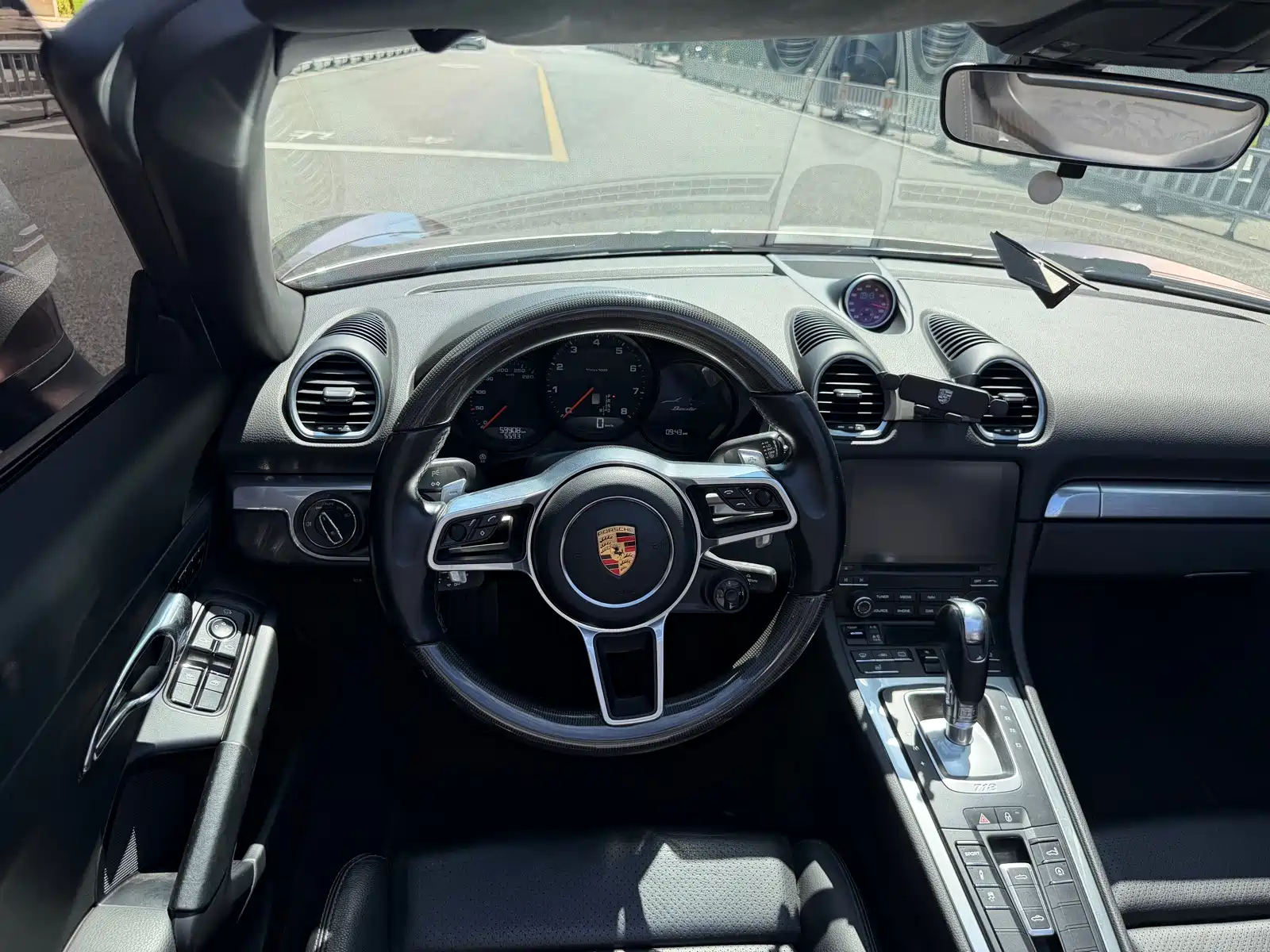 Photo 8 - Porsche 718