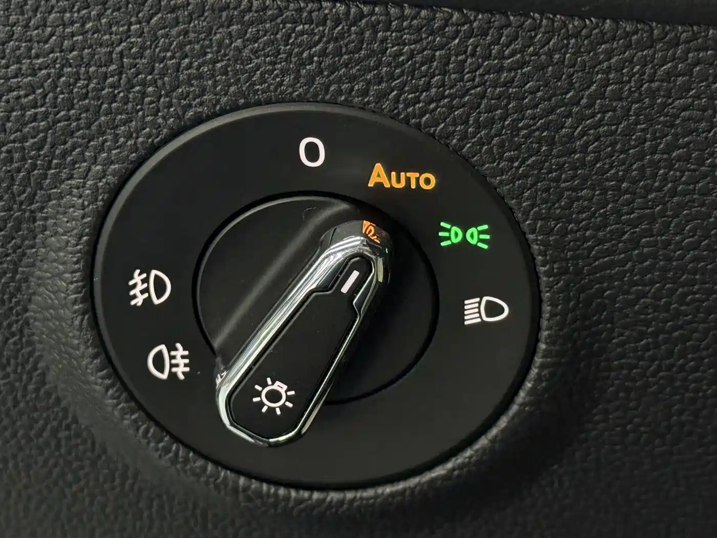 Volkswagen Tharu 2019 Model 280TSI 2WD Flagship Edition China VI фото 12
