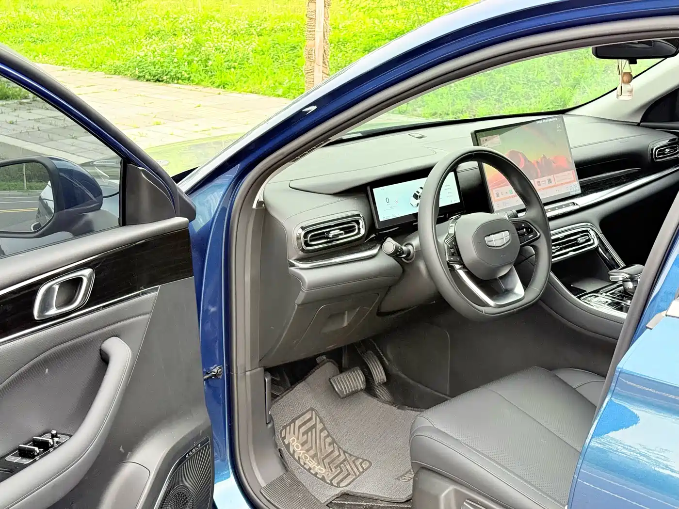 GEELY EMGRAND