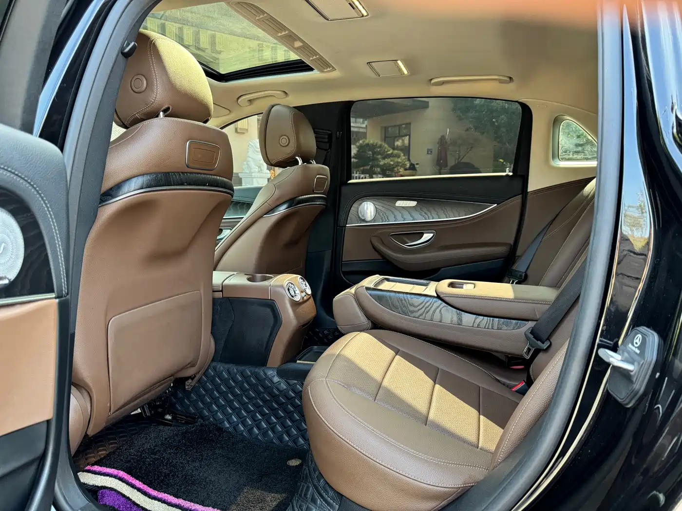 Mercedes-Benz E-Class 2019 E 200 L Sport 4MATIC фото 5