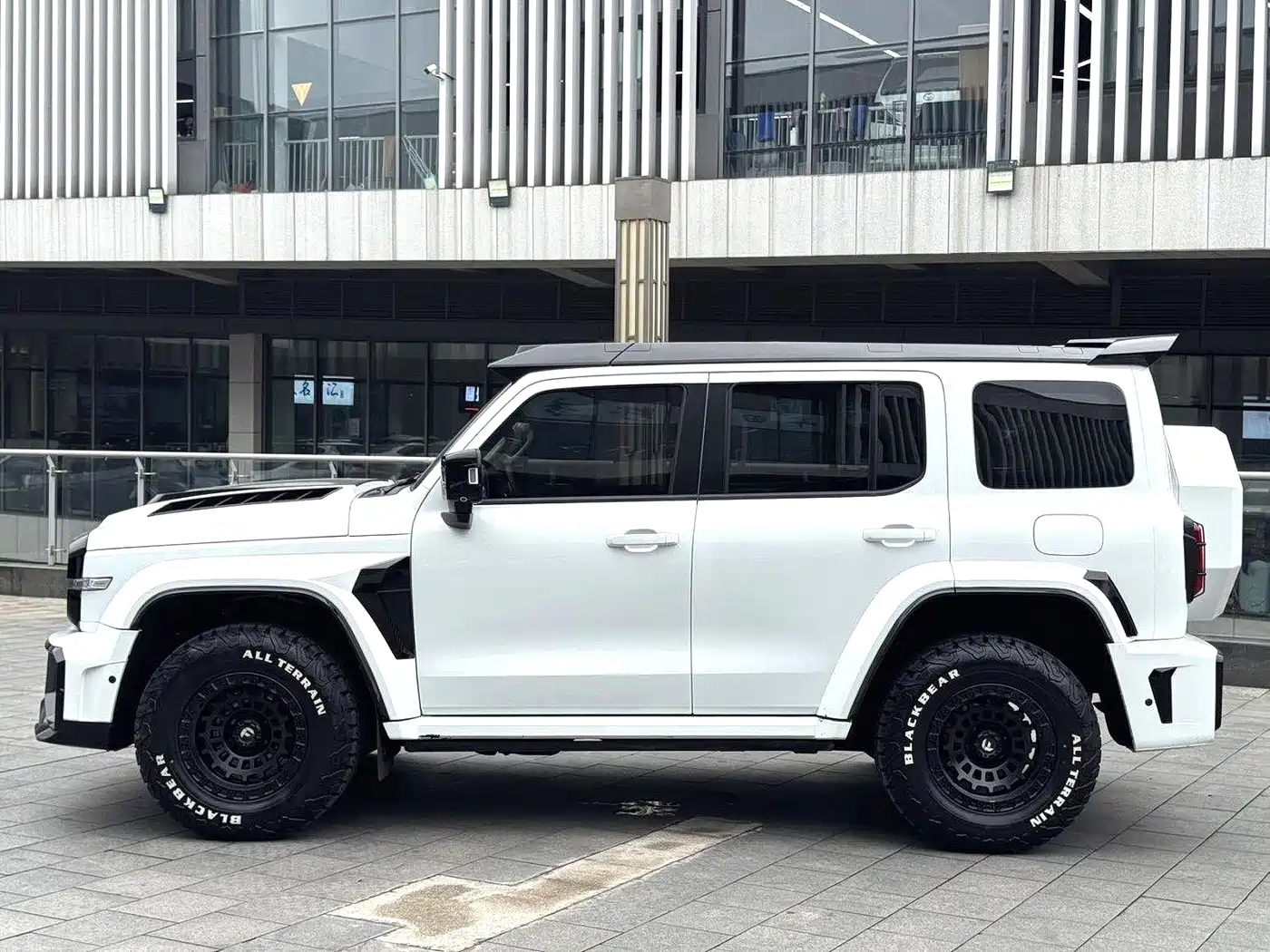 Tank 300 2023 Urban Edition 2.0T Very Stylish фото 11