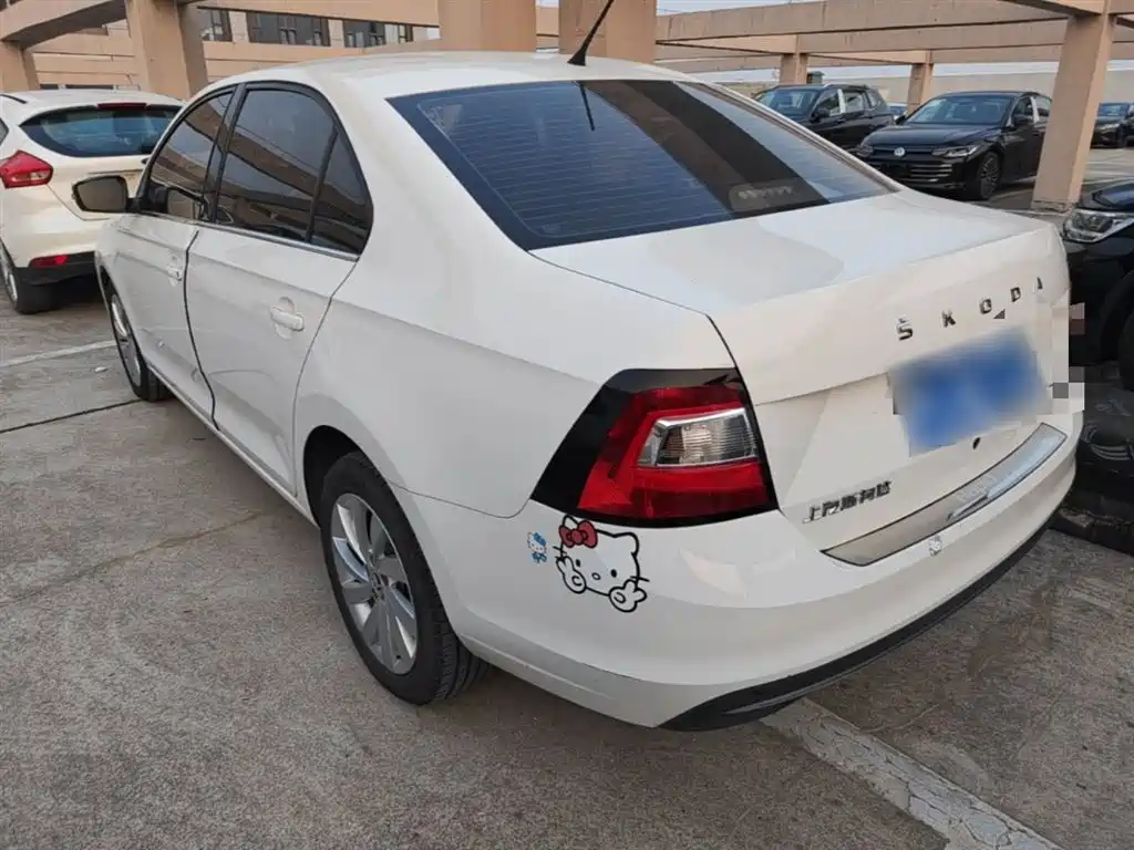 Škoda Rapid 2019 1.5L Automatic Comfort Version China VI фото 5