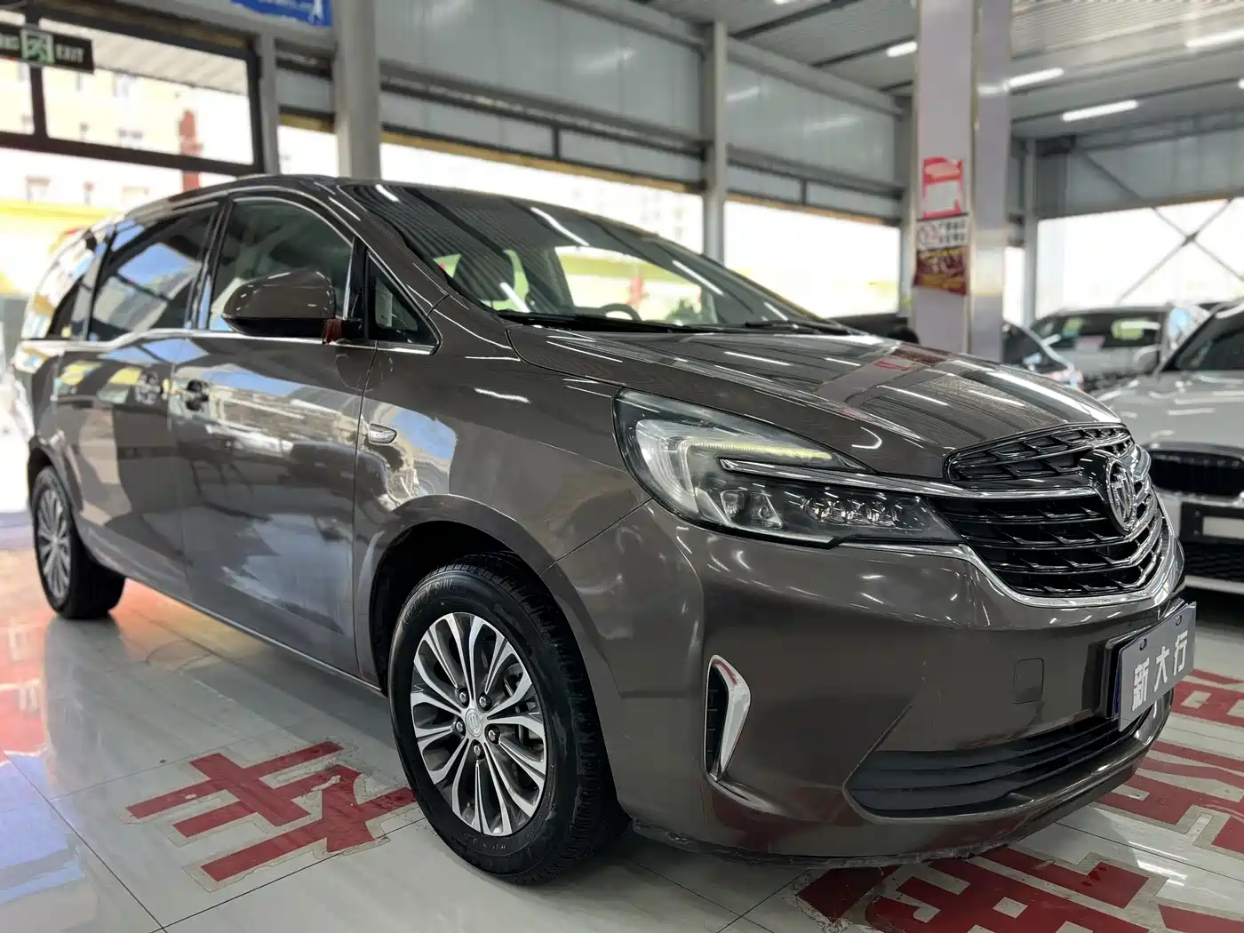 BUICK GL8