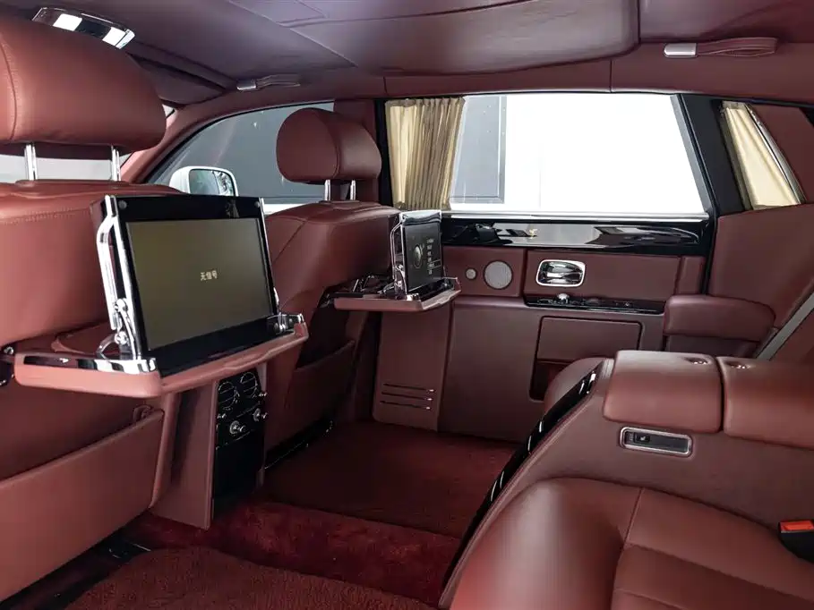 Rolls-Royce Phantom 2016 2013 6.7L Extended Wheelbase (EWB)