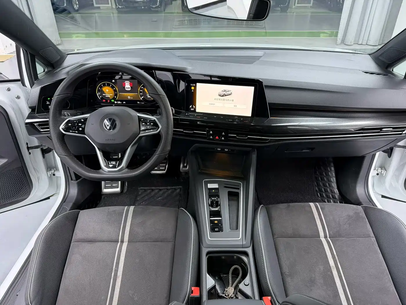Volkswagen Golf 2024 2023 Facelift 280TSI DSG R-Line Lite