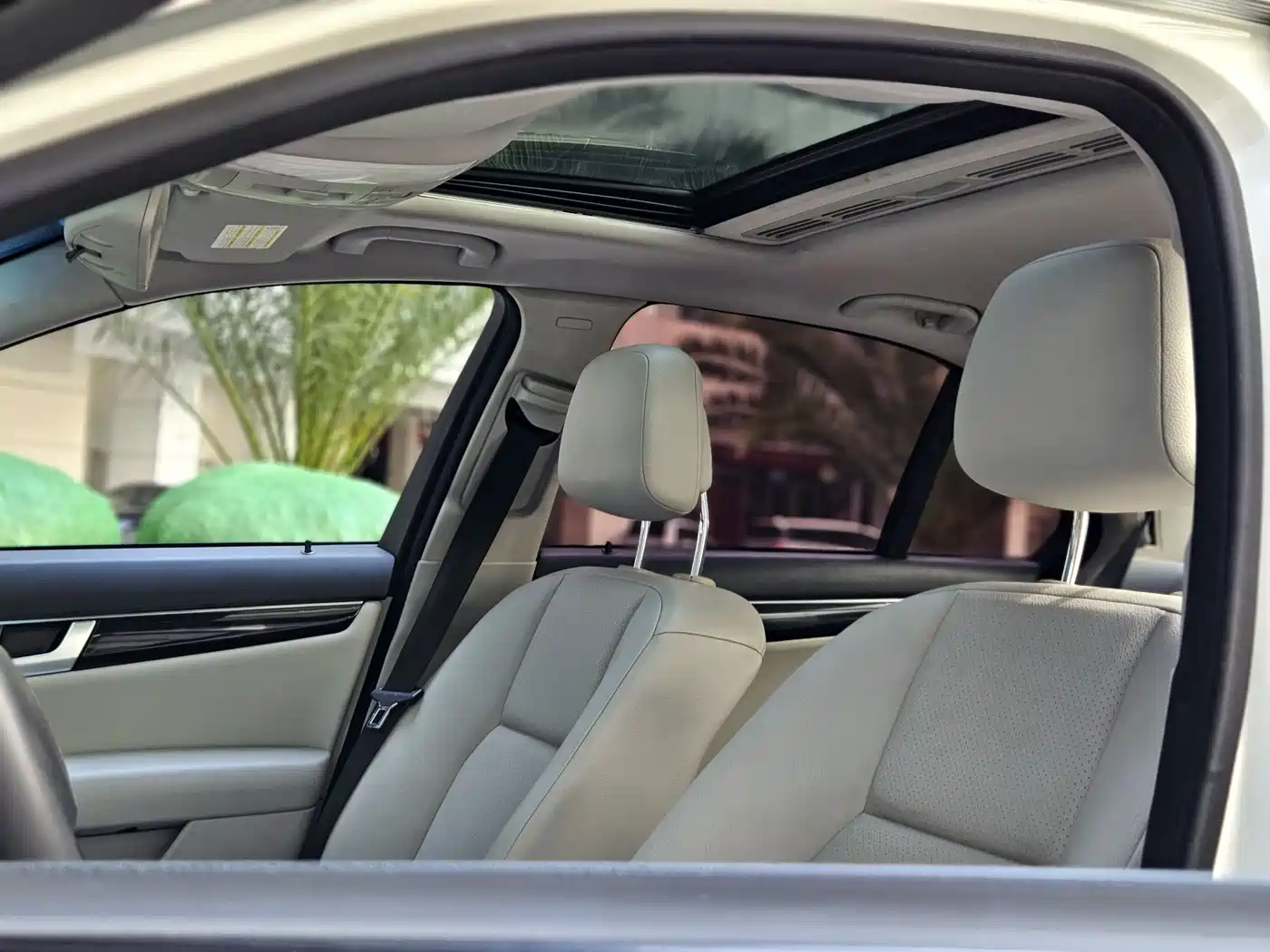 Mercedes-Benz C-Class 2013 Model C 180 CGI Classic фото 20