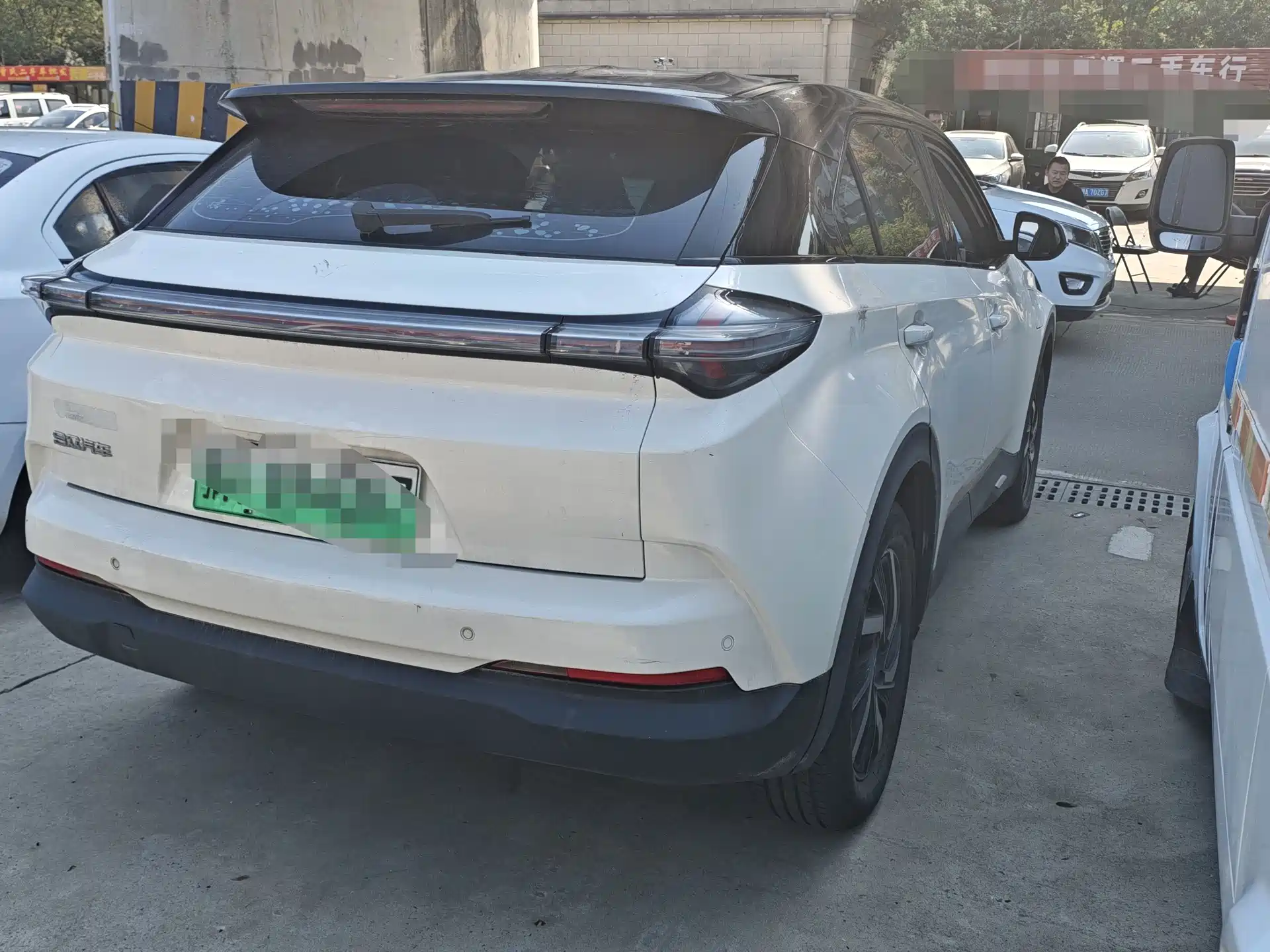 صورة 5 - Nezha Auto Neta U