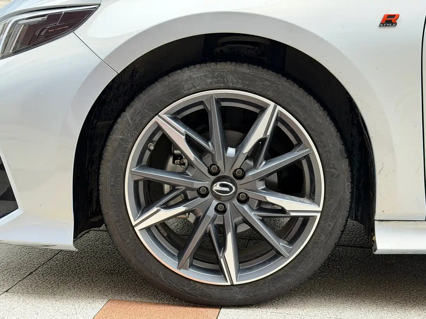 GAC Trumpchi Trumpchi Emkoo 2025 270T DCT Shadow Leopard R-Style Sport фото 5