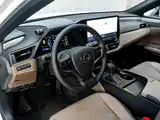 Фото 25 - Lexus ES