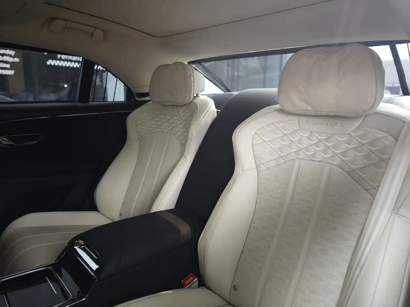 Bentley Flying Spur Plug-in Hybrid 2025 2025 Model Year 4.0T V8 Mulliner