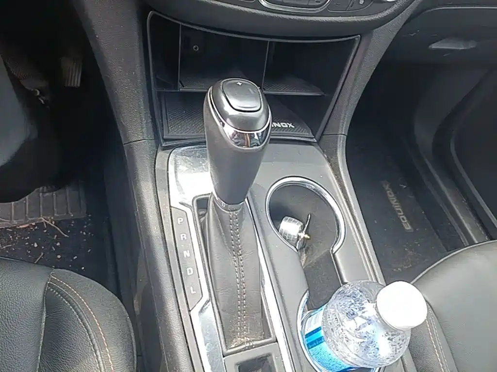 Chevrolet Equinox 2017 535T Automatic Realm Edition фото 21