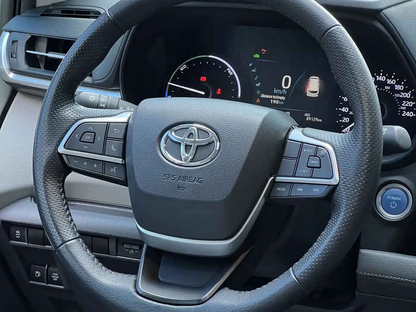 Toyota Sienna фото 14