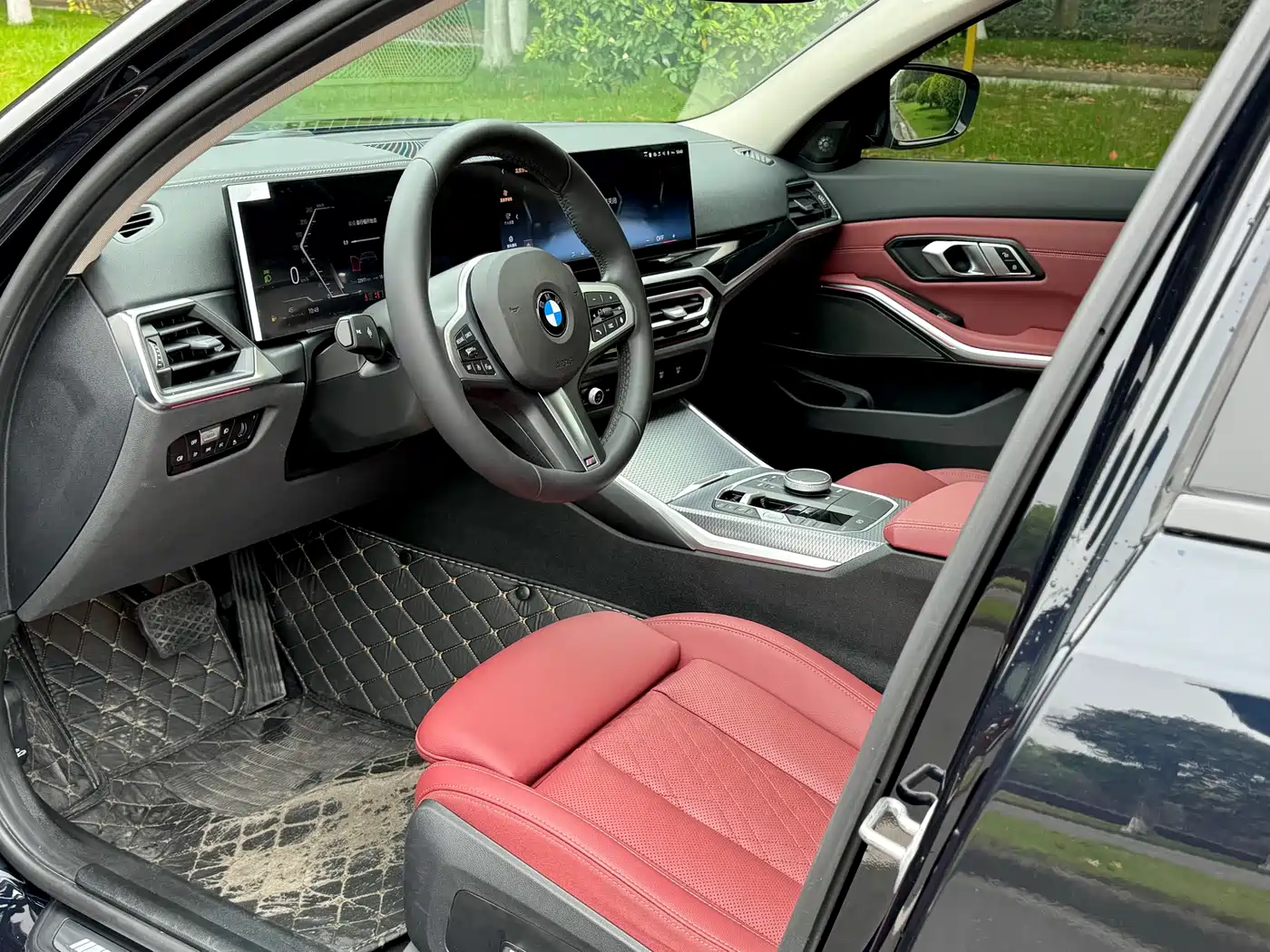 BMW 3 Series 2024 325Li M Sport Shadowline Package фото 5