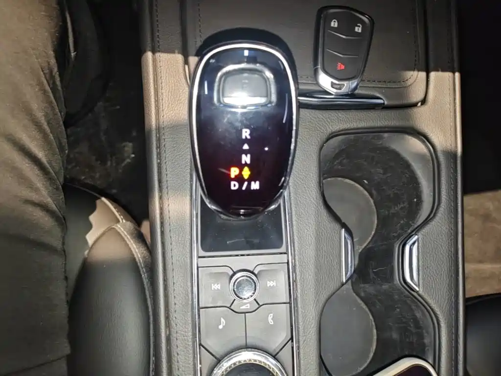 Фото 14 - Cadillac XT4