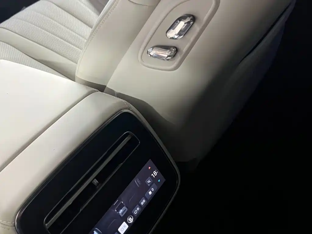 Denza Z9GT 2025 2024 Model 1100 AWD Max Edition