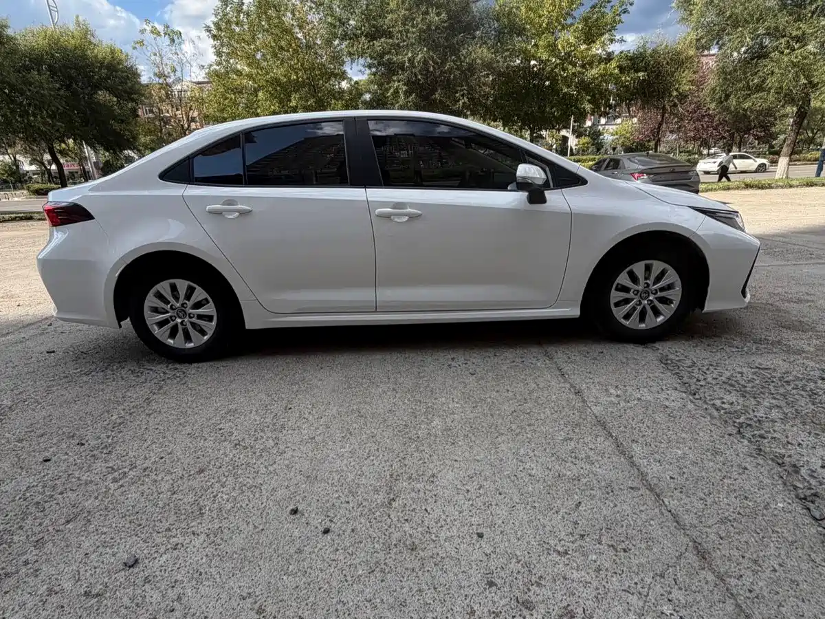 صورة 7 - Toyota Corolla