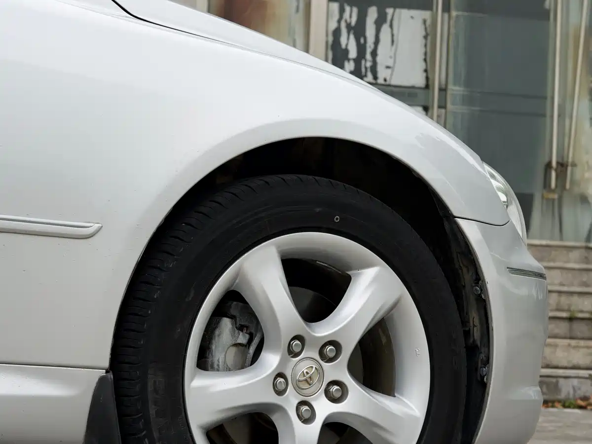 Toyota Reiz 2008 2.5S Special Commemorative Edition фото 9