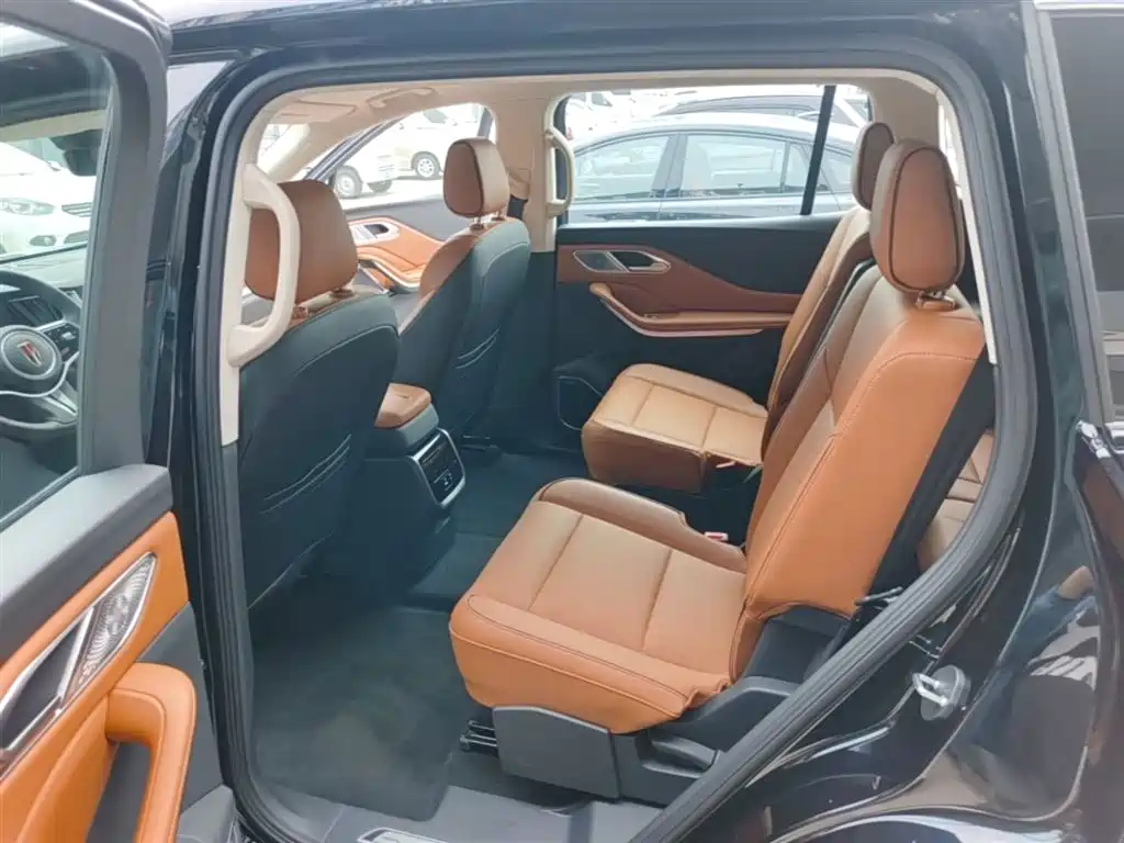 Hongqi HS7 PHEV 2025 2.0T PHEV 4WD 6-Seater Commemorative Edition фото 17
