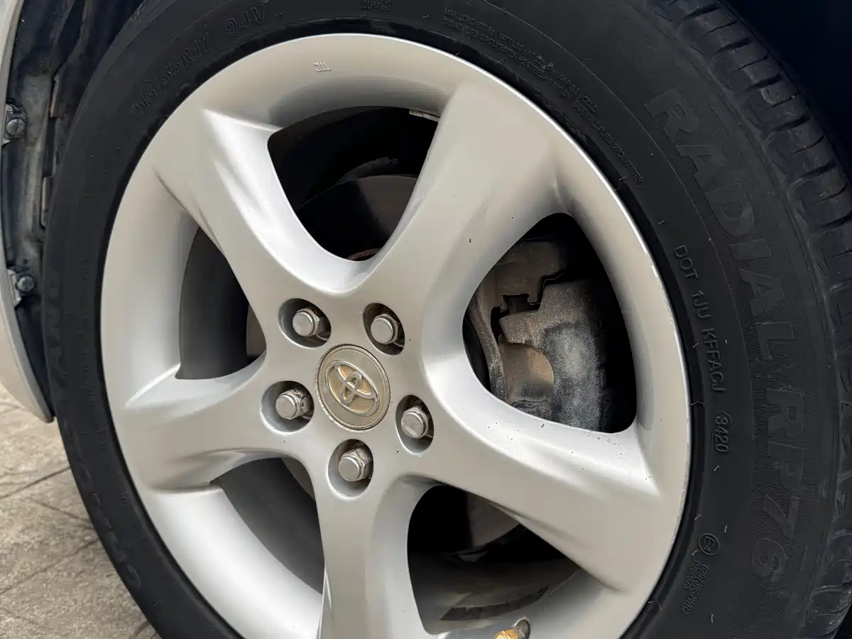 Toyota Reiz 2008 2.5S Special Commemorative Edition фото 28