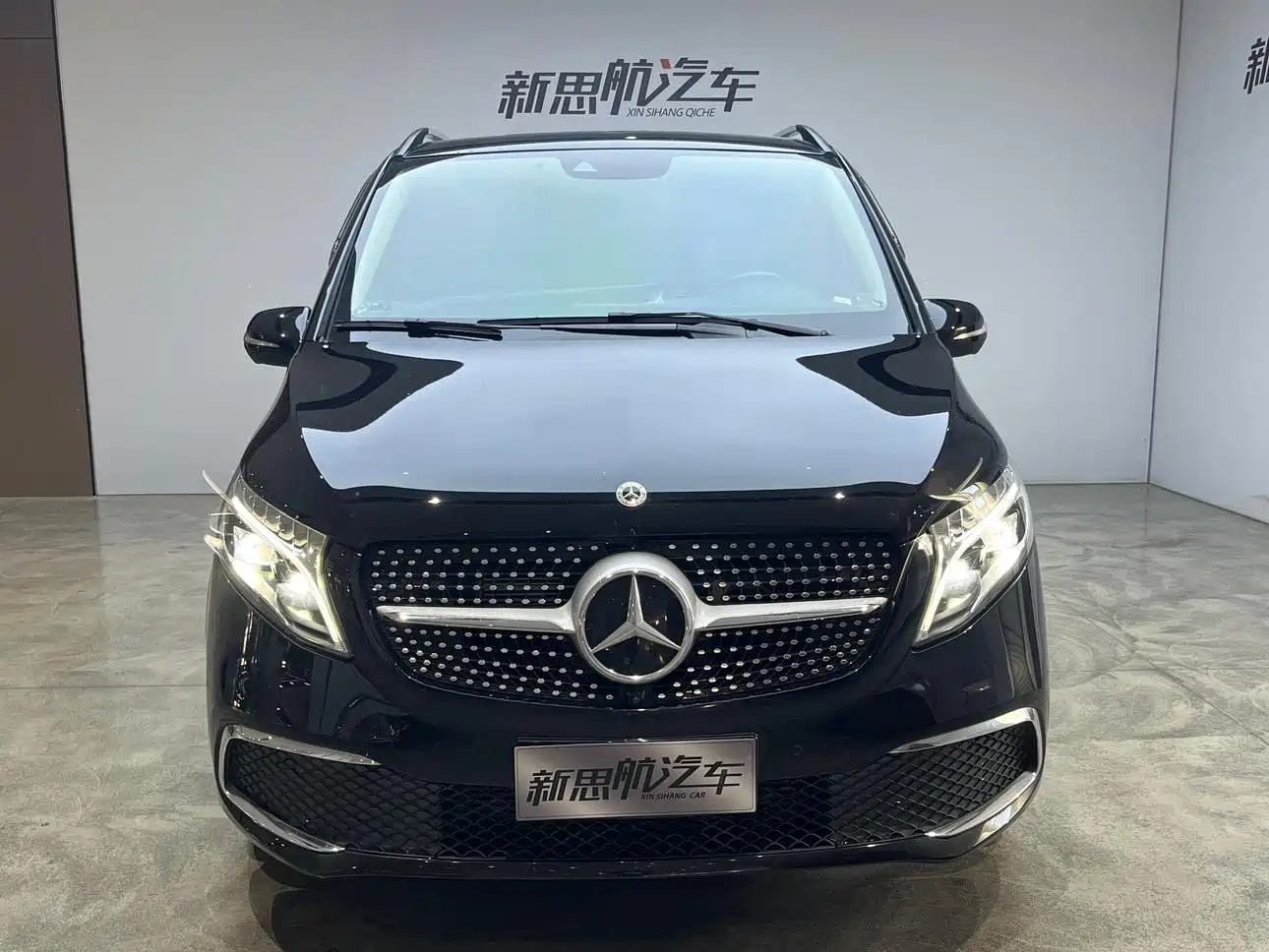 Mercedes-Benz V-Class 2021 V 260 L Long Wheelbase Premium Edition фото 9