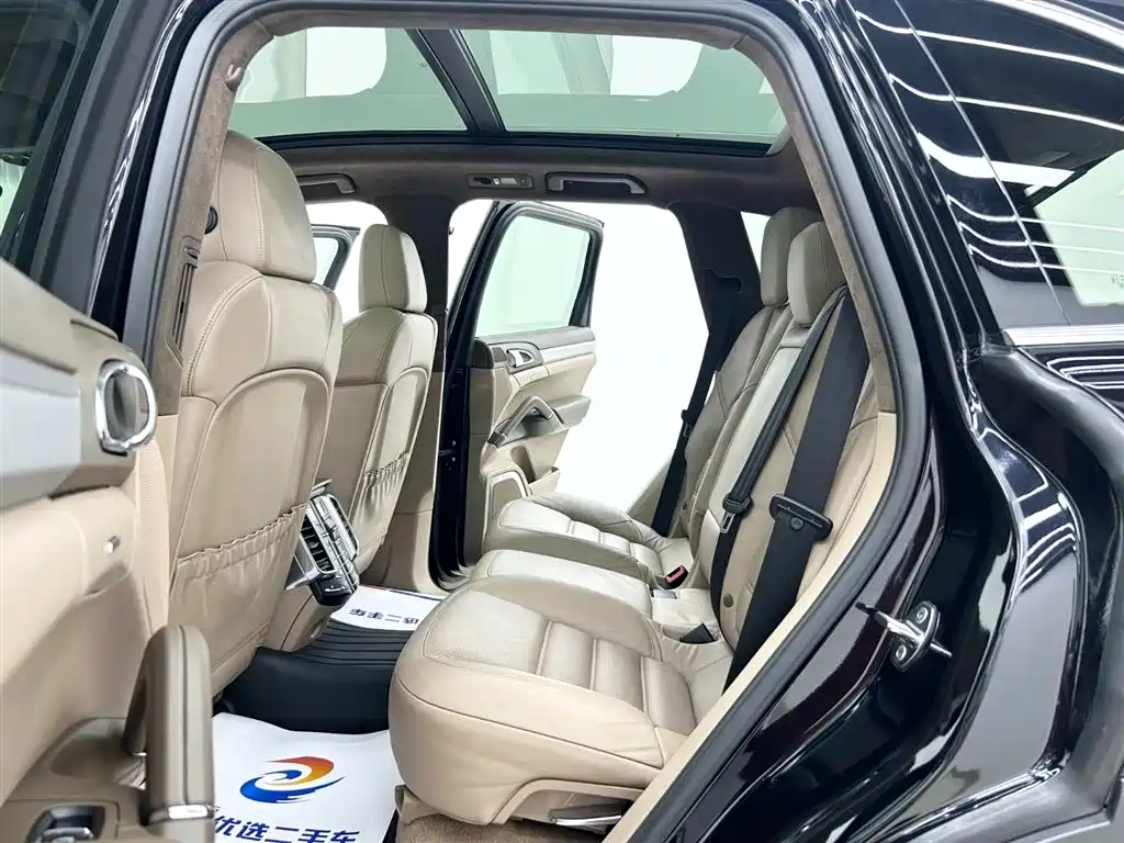 Porsche Cayenne 2011 Cayenne Turbo 4.8T фото 6