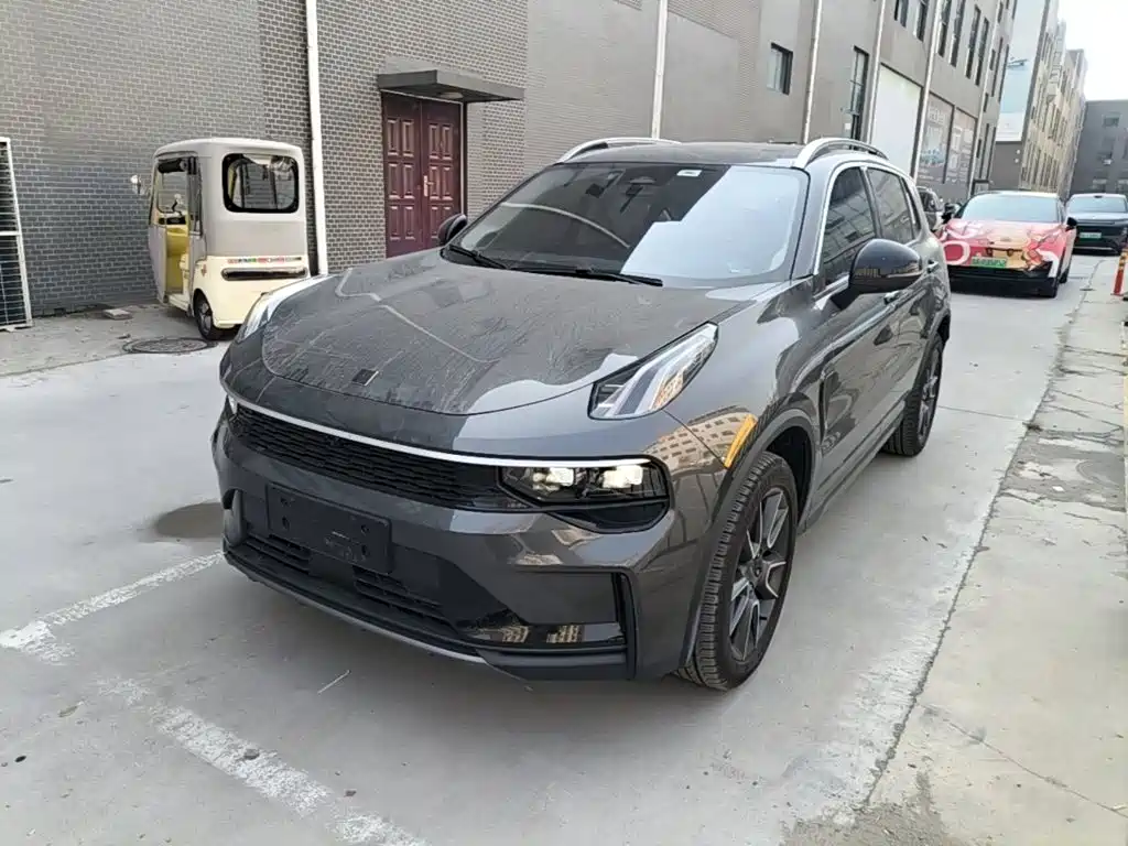 2025 Lynk & Co 01